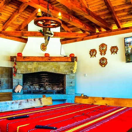 Amazing And Traditional Tavern With Bbq Villa
